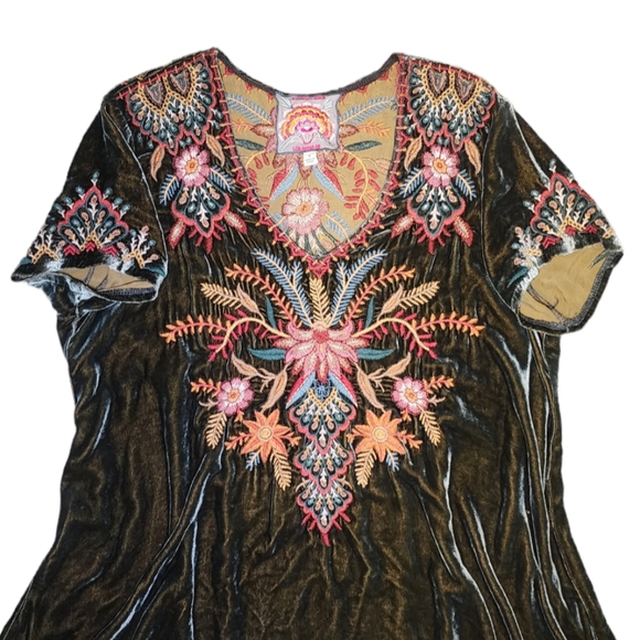 Johnny Was Aivita Velvet Drape Top - Picture 3 of 8